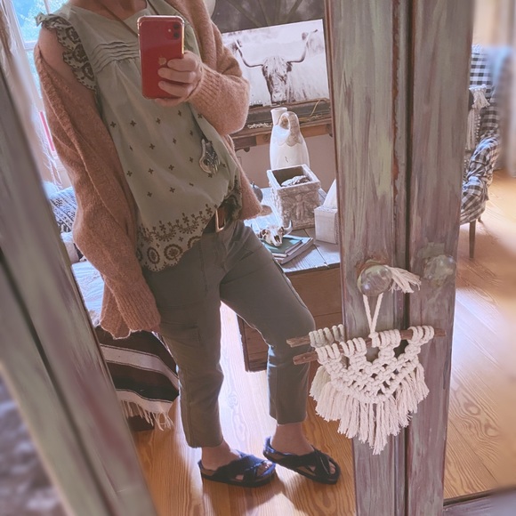 Caro Pants Army Green Raw Hem - Picture 13 of 16